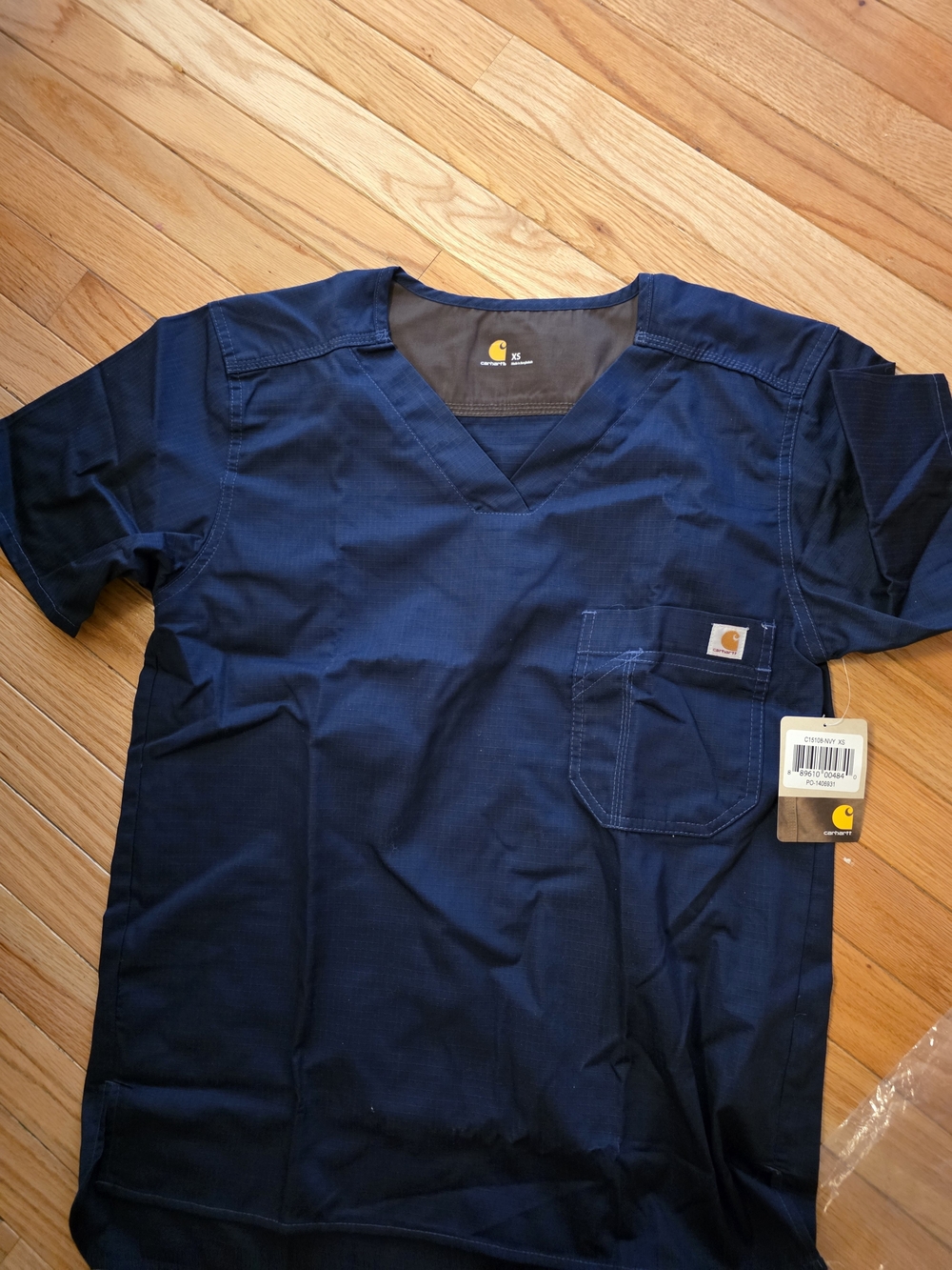 Carhartt Men's Xs Navy V-Neck Scrub Top with Chest Pocket
